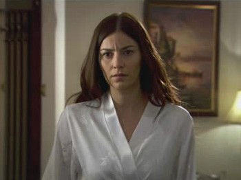 Eve Düşen Yıldırım 7. Bölüm Özeti Ve Fragmanı