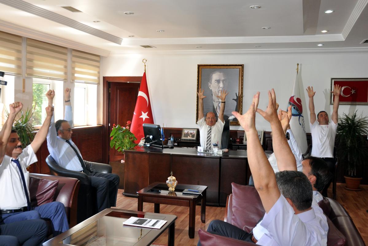 Masa başı çalışanlarına özel egzersizler Masa başı çalışanlarına özel egzersizler