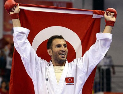 Milli karateci Rusya'ya alınmadı Milli karateci Rusya'ya alınmadı