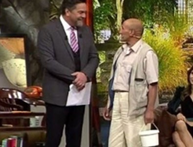 Hamal Mehmet Amca Beyaz Show ile ilgili görsel sonucu