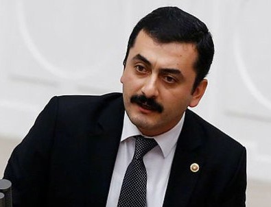Başbakan'ın kıldığı namazdan rahatsız oldu