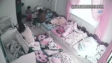 2,5 yaşındaki kızın kreşte darp edilme anı kamerada 2,5 yaşındaki kızın kreşte darp edilme anı kamerada