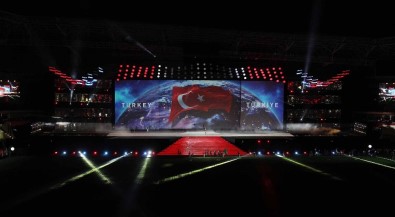 Olimpiyat ateşi Samsun'da yandı Olimpiyat ateşi Samsun'da yandı
