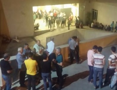 Oğlunu kaçırmak isteyen teröristlerce öldürüldü Oğlunu kaçırmak isteyen teröristlerce öldürüldü