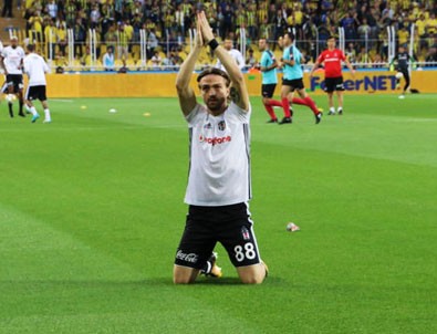 Caner Erkin Fenerbahçelileri çıldırttı! Caner Erkin Fenerbahçelileri çıldırttı!