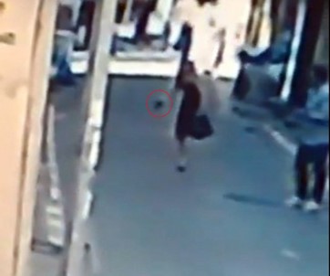 Sözlü tacize genç kızdan şaşırtan hareket