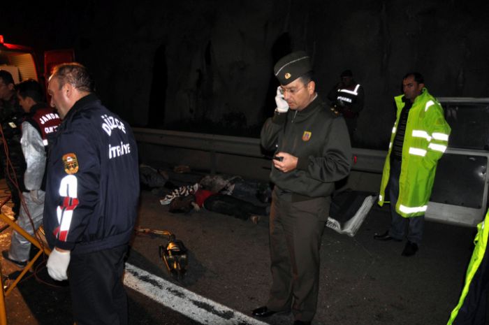 Bolu Dağı tünelinde feci kaza: 4 Ölü