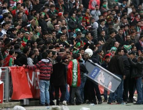 İstanbul B. B. - Diyarbakırspor maçı tatil edildi