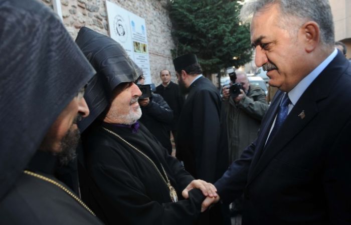 Bakan Hayati Yazıcı Ermeni Kilisesinin açılışına katıldı