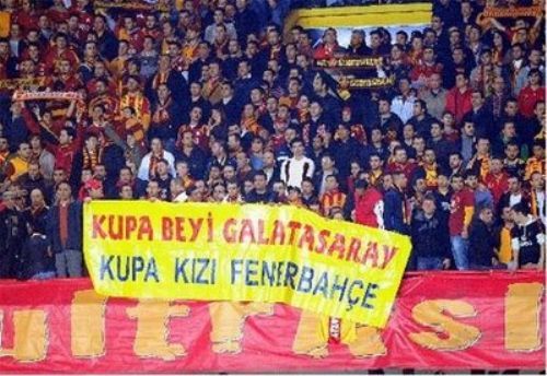 Galatasara - Fenerbahçe Unutulmaz Pankartlar