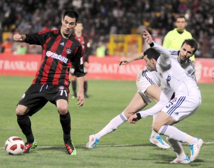 Beşiktaş finale yükseldi