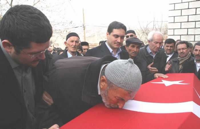 Naci Şahin toprağa verildi