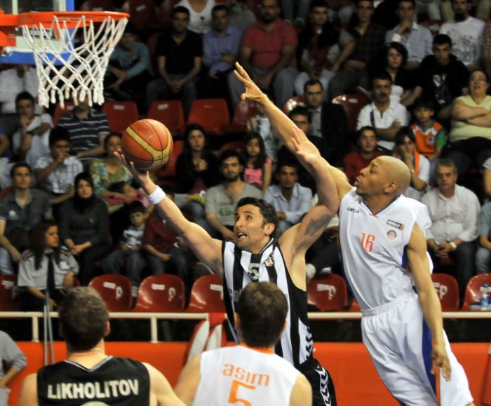 Mersin Büyükşehir Belediyesi: 89 - Beşiktaş Cola Turka: 90