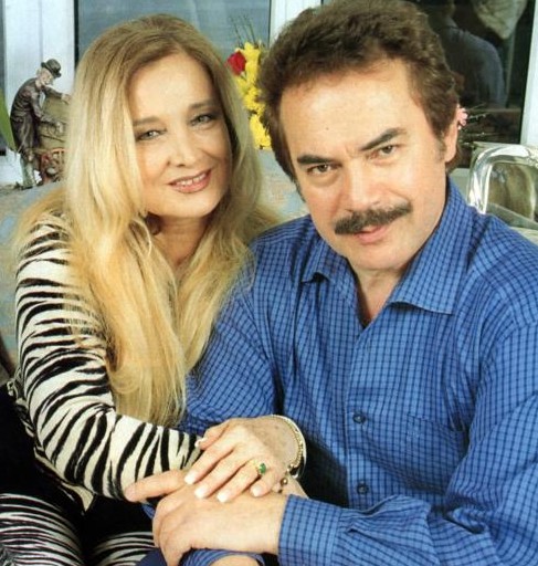 Orhan Gencebay Ve Sevim Emrenin Aşkı