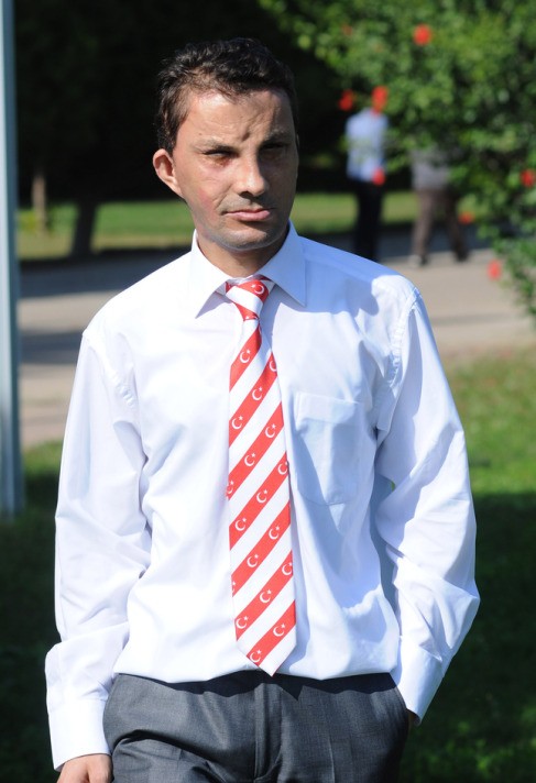 Uğur Acar gençleşti