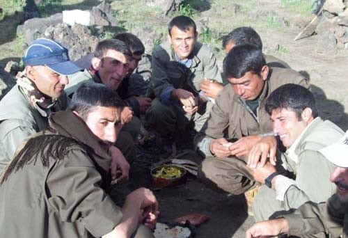 Terör Örgütü PKK'da Sefalet Diz Boyu