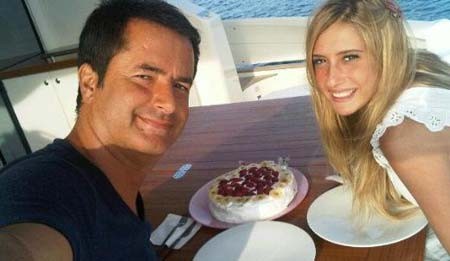 Şeyma Subaşı Aşkını Böyle İlan Etti