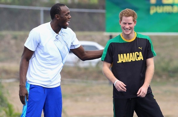 Usain Bolt Prens Harry'e Kıyak Çekti