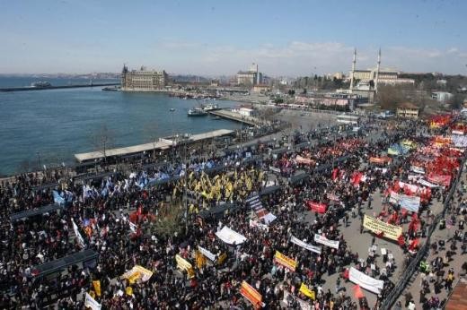 Kadıköyde Dev Miting