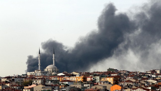 Kumaş Fabrikasında Yangın