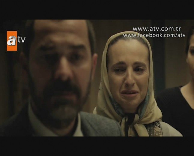 Hayat Devam Ediyor 22. Bölüm Foto Galeri