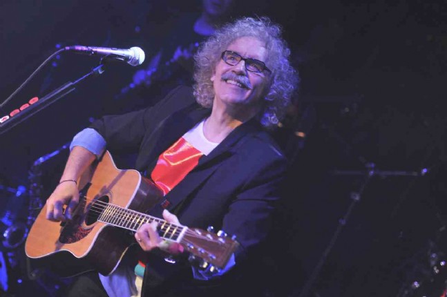 Yeni Türkü Şimdi Ve Sonra Sahnedeydi