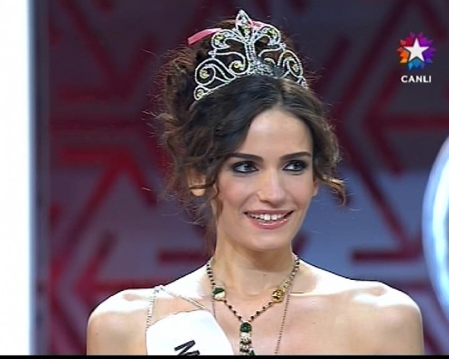 Miss Turkey 2012nin Güzeli Açelya Samyeli Danoğlu