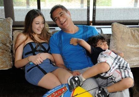 Mehmet Ali Erbil Ve Çocukları