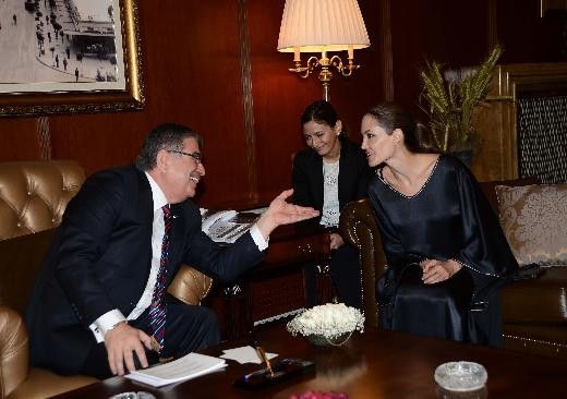 İdris Naim Şahin, Angelina Jolieyi kabul etti