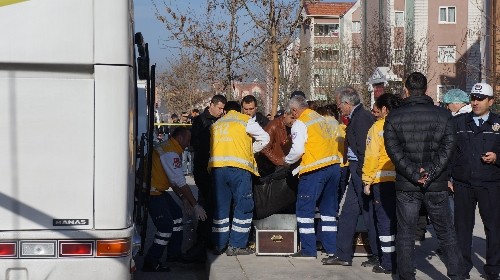 Serviste Kanlı Katliam