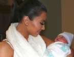 kardashian - Kim Kardashian'ın Bebeğine Hediye Yağdı!
