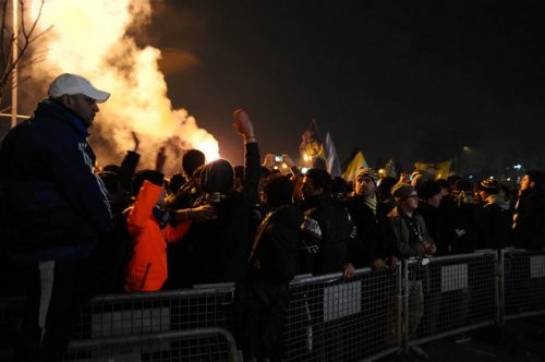 Fenerbahçe Taraftarı Maçı Dışarıda İzledi
