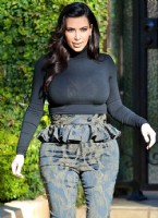kardashian - Hamile Kim Kardashian İsyan Etti