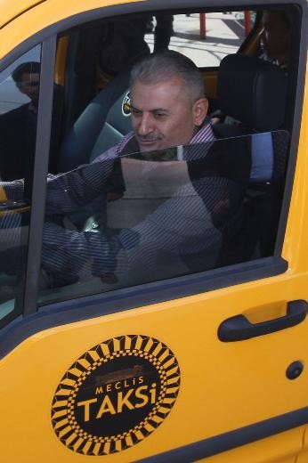 Ulaştırma Bakanı Binali Yıldırım, Taksici Oldu