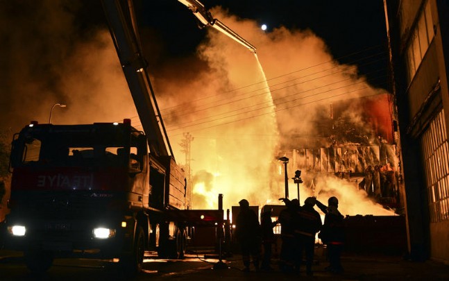Başakşehir’de Fabrika Yangını