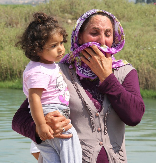 Baba ile kızı sulama kanalına uçtu