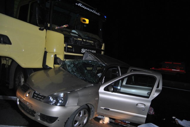 Karayolu Kan Gölüne Döndü