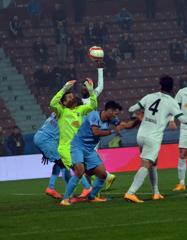 Trabzonspor - Akhisar Maçından Kareler