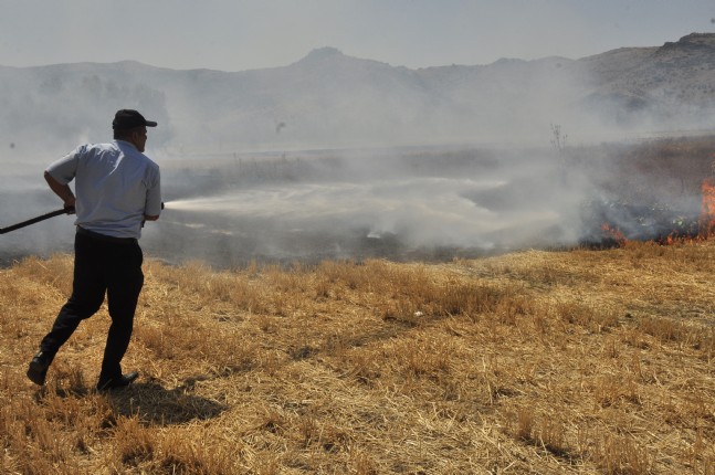 Afyonkarahisarda Arazi Yangını