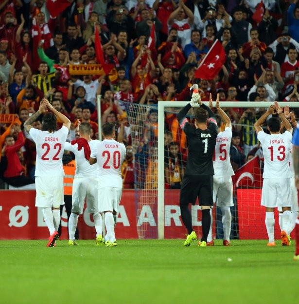 A Milliler Vikingleri Devirdi