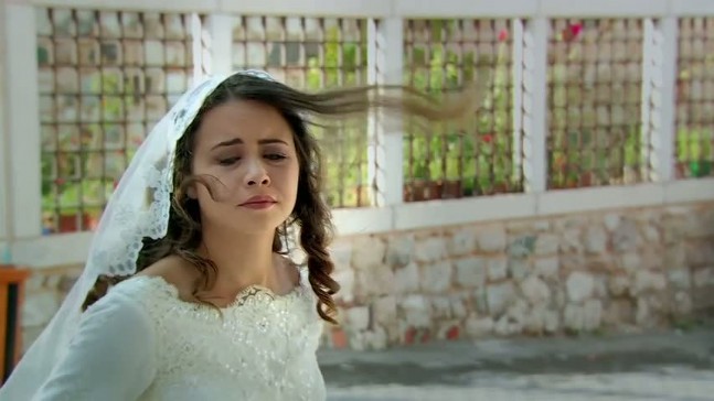 Yetim Gönüller 1. Bölüm Foto Galeri