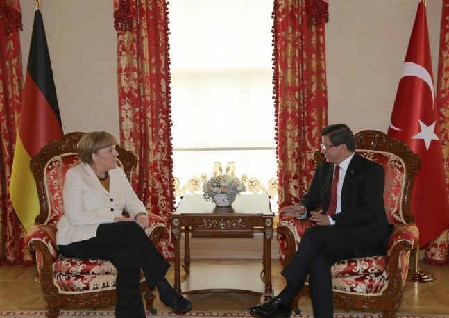 Davutoğlu-Merkel Görüşmesi