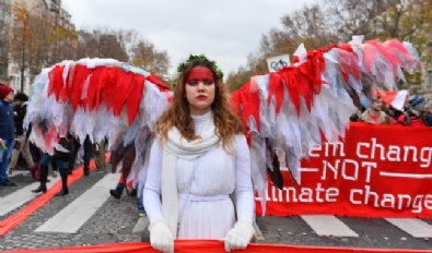 iklim degisikligi - Paris’te İklim Değişikliğine Karşı Gösteri