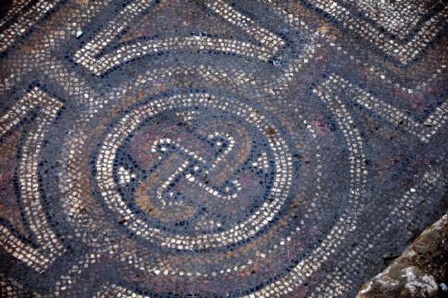 Osmaniye'de Roma Dönemine Ait Mozaik Bulundu