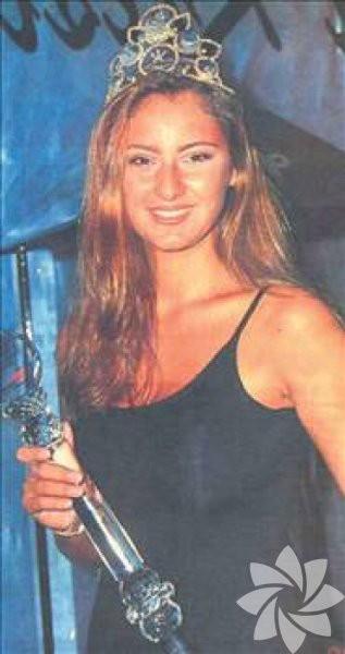 Ünlülerin ergenlikleri...