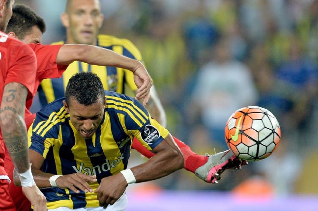 Fenerbahçe Antalya Engelini Son Dakikada Geçti