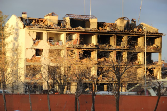 Diyarbakır'da Terör Saldırıları