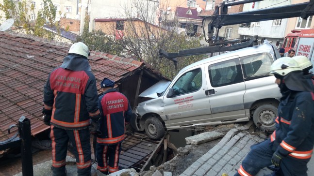 Ayazağa'da Kamyon Terör Estirdi