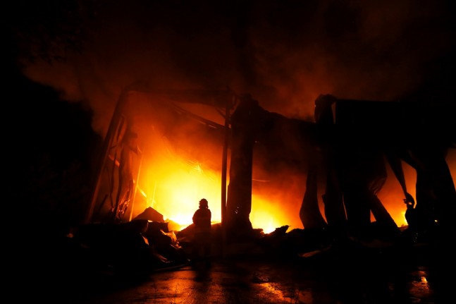 İzmir'de Fabrika Yangını