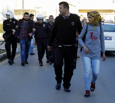 antalya - Akdeniz Üniversitesinde Olaylar: 15 Gözaltı
